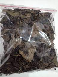 Dried Ura/Uha Leaves